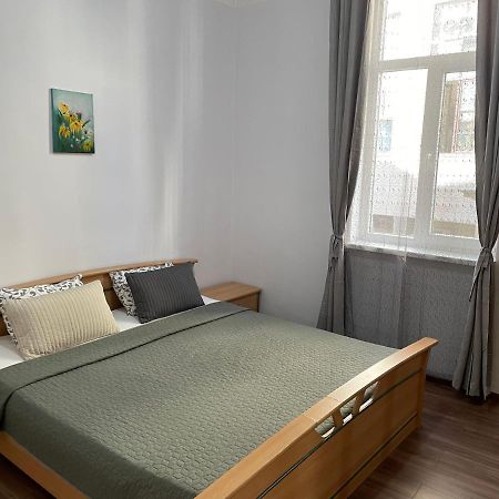 The Central Post Apartments София Экстерьер фото