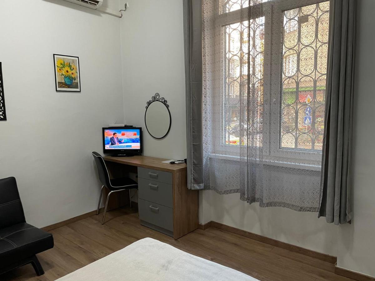 The Central Post Apartments София Экстерьер фото