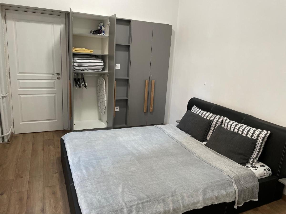The Central Post Apartments София Экстерьер фото