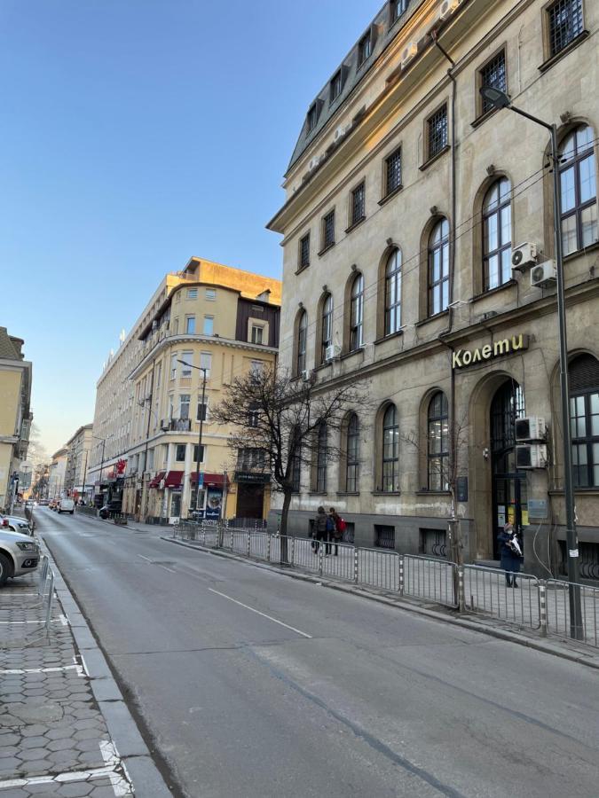 The Central Post Apartments София Экстерьер фото