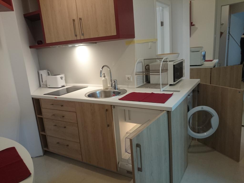 The Central Post Apartments София Номер фото