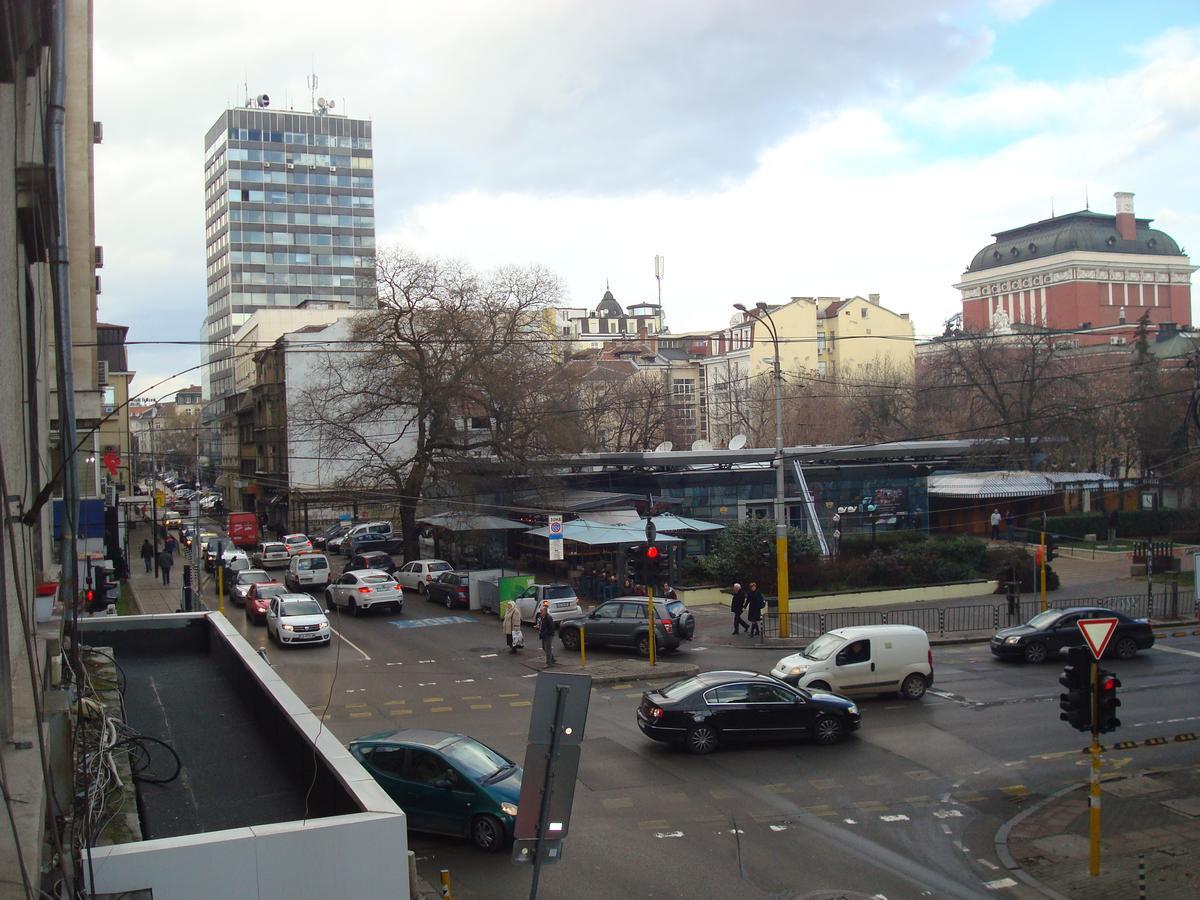 The Central Post Apartments София Экстерьер фото
