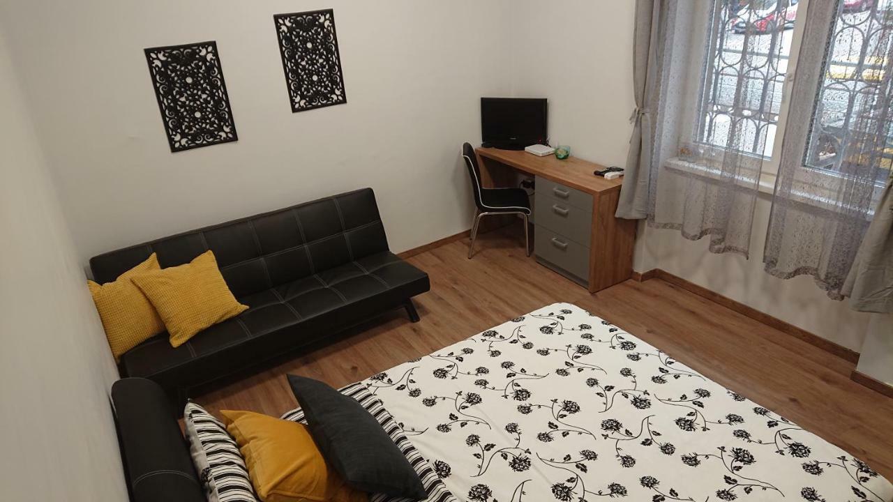 The Central Post Apartments София Экстерьер фото